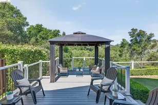 4963 Stoneridge Ct, Oakland, CA 94605 - Photo 37