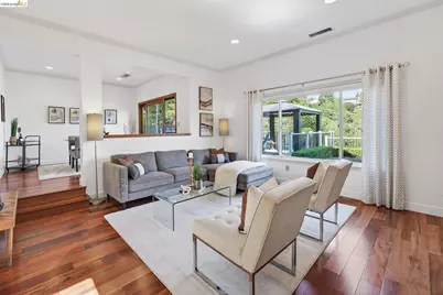 4963 Stoneridge Ct, Oakland, CA 94605 - Photo 7