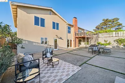 341 Rishell Dr, Oakland, CA 94619 - Photo 33