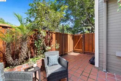 226 Birch Creek Dr, Pleasanton, CA 94566 - Photo 29