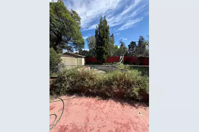 4058 Edwards Ave, Oakland, CA 94605 - Photo 1