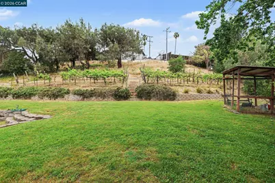 4 Dale Court, Lafayette, CA 94595 - Photo 33