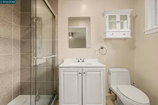 4 Dale Ct, Lafayette, CA 94595 - Photo 23
