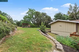4 Dale Ct, Lafayette, CA 94595 - Photo 33