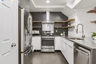 538 Citadelle Ln, San Jose, CA 95116 - Photo 13