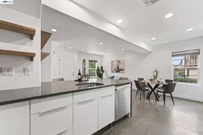 538 Citadelle Ln, San Jose, CA 95116 - Photo 19