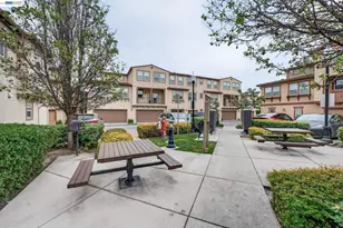 538 Citadelle Ln, San Jose, CA 95116 - Photo 51