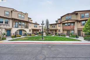 538 Citadelle Ln, San Jose, CA 95116 - Photo 49