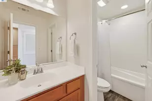 538 Citadelle Ln, San Jose, CA 95116 - Photo 35