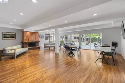 1321 Webster St #D116, Alameda, CA 94501 - Photo 17