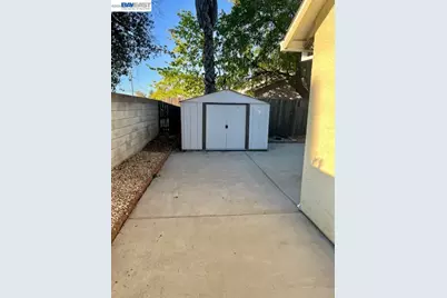 1201 Xandria Drive, Sacramento, CA 95838 - Photo 33