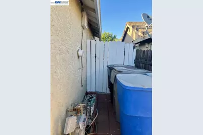 1201 Xandria Drive, Sacramento, CA 95838 - Photo 27