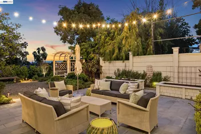 1121 Bay Street, Alameda, CA 94501 - Photo 5