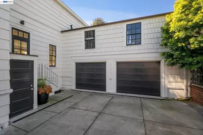 1121 Bay Street, Alameda, CA 94501 - Photo 49
