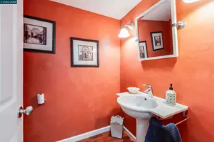 131 Ironwood, Oakland, CA 94605 - Photo 17