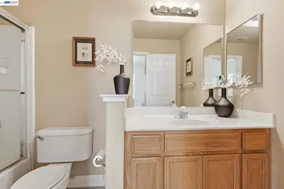 1339 Cherry Blossom, Tracy, CA 95377 - Photo 19