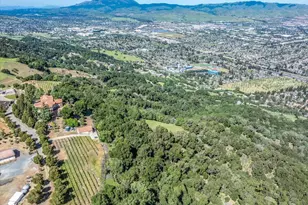 9500 Santos Ranch Rd, Pleasanton, CA 94588 - Photo 57