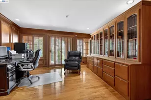 9500 Santos Ranch Rd, Pleasanton, CA 94588 - Photo 11