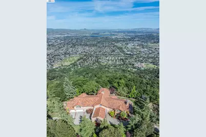 9500 Santos Ranch Rd, Pleasanton, CA 94588 - Photo 59