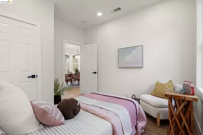 760 53rd St, Oakland, CA 94609 - Photo 27