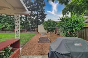 1260 Apple Dr, Concord, CA 94518 - Photo 37