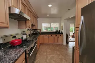 1260 Apple Dr, Concord, CA 94518 - Photo 11