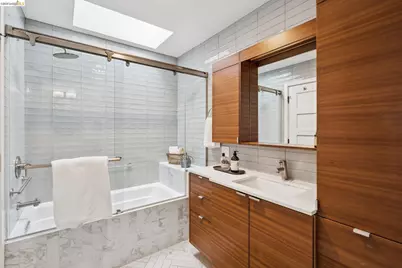 5325 Miles Ave, Oakland, CA 94618 - Photo 15