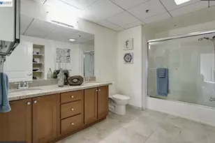 423 7th St, Oakland, CA 94607 - Photo 15