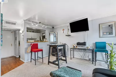 490 Civic Dr #305, Walnut Creek, CA 94596 - Photo 5