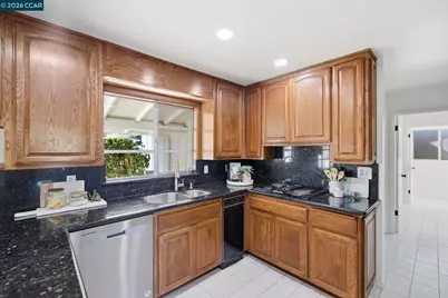 61 Sullivan Dr, Moraga, CA 94556 - Photo 29