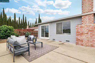 884 Serrana Ct, Pittsburg, CA 94565 - Photo 17