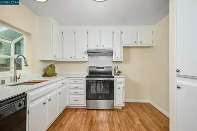 884 Serrana Ct, Pittsburg, CA 94565 - Photo 7