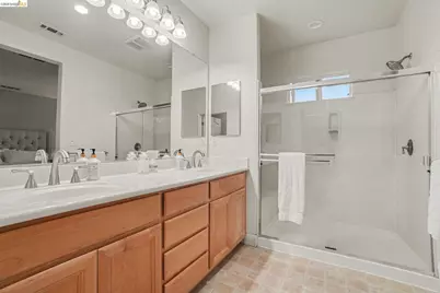 241 Yellow Rose Cir, Oakley, CA 94561 - Photo 23