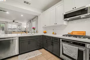 241 Yellow Rose Cir, Oakley, CA 94561 - Photo 13