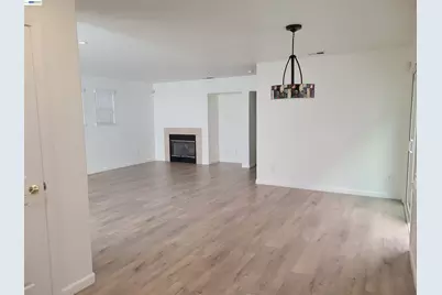 313 Turnstone Cir, Pittsburg, CA 94565 - Photo 25