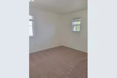 313 Turnstone Cir, Pittsburg, CA 94565 - Photo 15