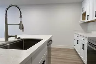 965 Shorepoint Ct, Alameda, CA 94501 - Photo 7