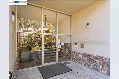 965 Shorepoint Ct #200, Alameda, CA 94501 - Photo 3