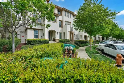 118 Selby Ln #4, Livermore, CA 94551 - Photo 3