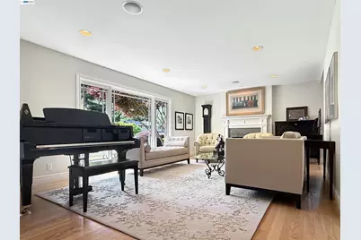 1209 Rimer Dr, Moraga, CA 94556 - Photo 3