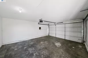 39 Chatsworth Ct, Oakland, CA 94611 - Photo 59