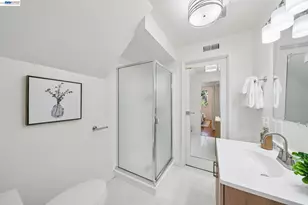 39 Chatsworth Ct, Oakland, CA 94611 - Photo 45