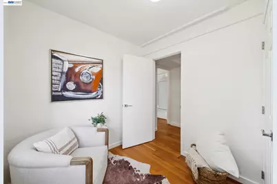 39 Chatsworth Ct, Oakland, CA 94611 - Photo 47