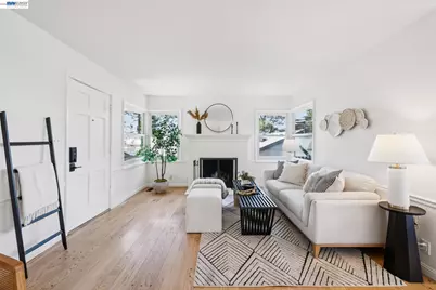 39 Chatsworth Ct, Oakland, CA 94611 - Photo 19