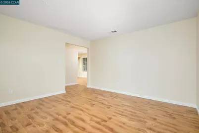 701 Shannon Dr, Suisun City, CA 94585 - Photo 9