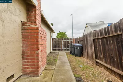 701 Shannon Dr, Suisun City, CA 94585 - Photo 21