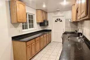 411 Vienna St, San Francisco, CA 94112 - Photo 11