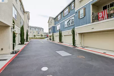 4022 Windsor Way, Dublin, CA 94568 - Photo 7