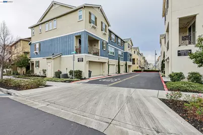 4022 Windsor Way, Dublin, CA 94568 - Photo 5