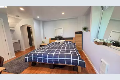 135 Alta Rd, Oakland, CA 94618 - Photo 27